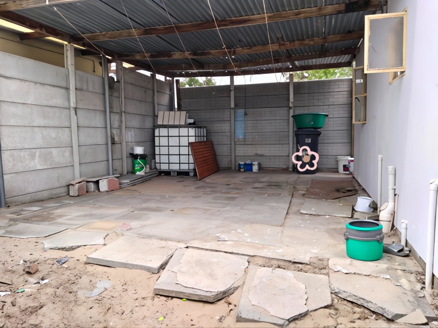 2 Bedroom Property for Sale in Silwood Heights Western Cape